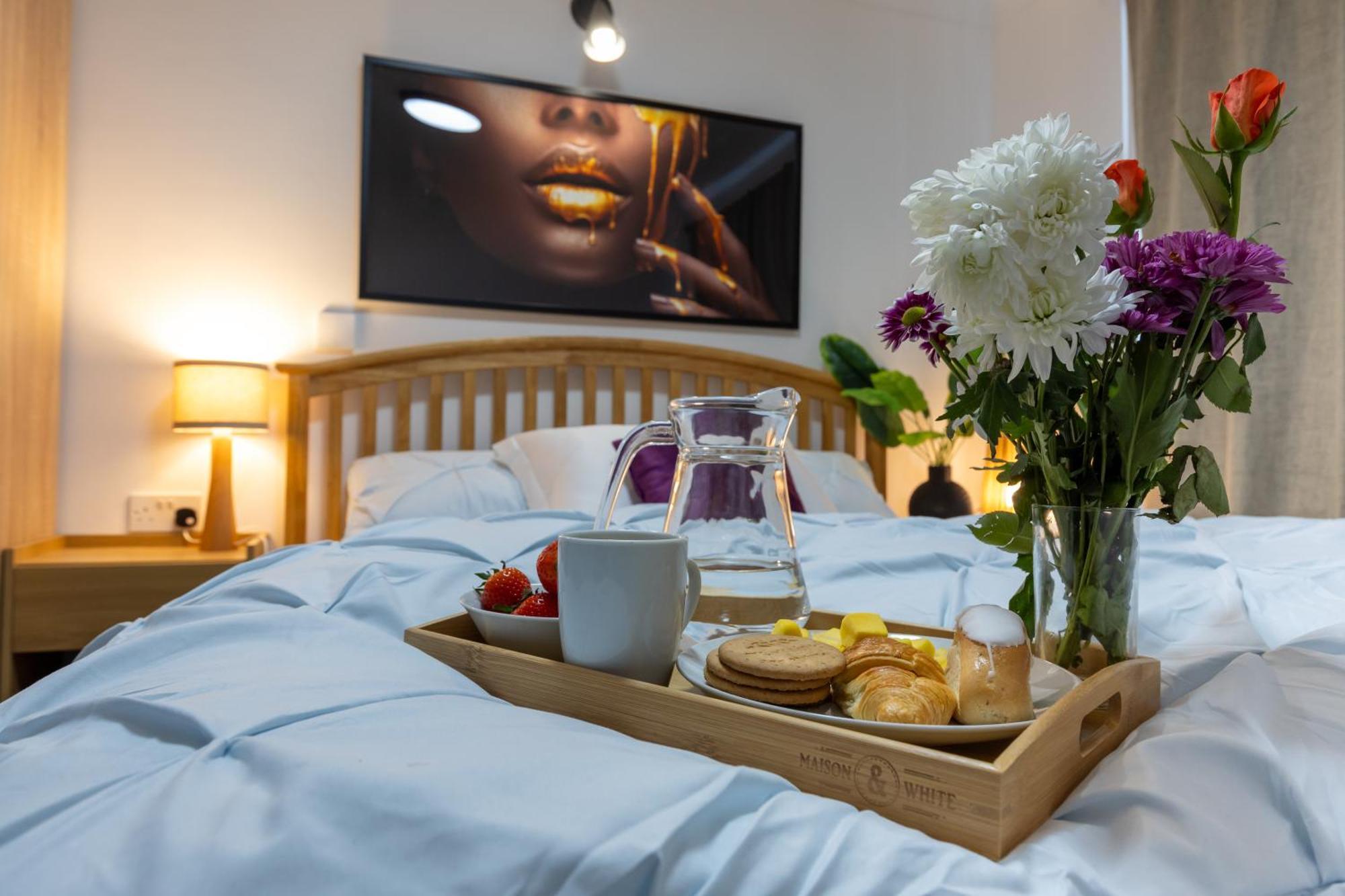 Homestay Epiphany Homes - 4 Bedroom House In - Contractor Friendly - Close To Airport And Hospital Norwich